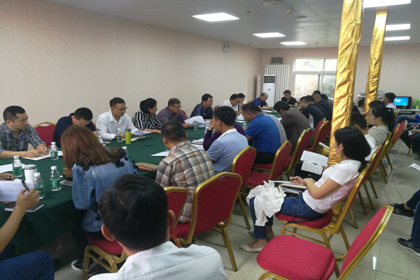 华体会在线平台-华体会在线官网
召开西站路道路工程结算审计动员大会
