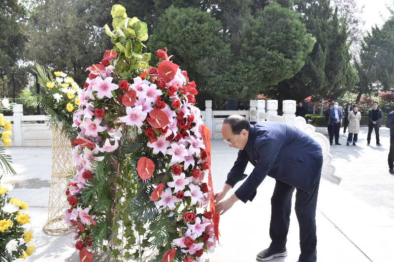华体会在线平台-华体会在线官网
党委赴兰考开展党史学习教育主题实践活动