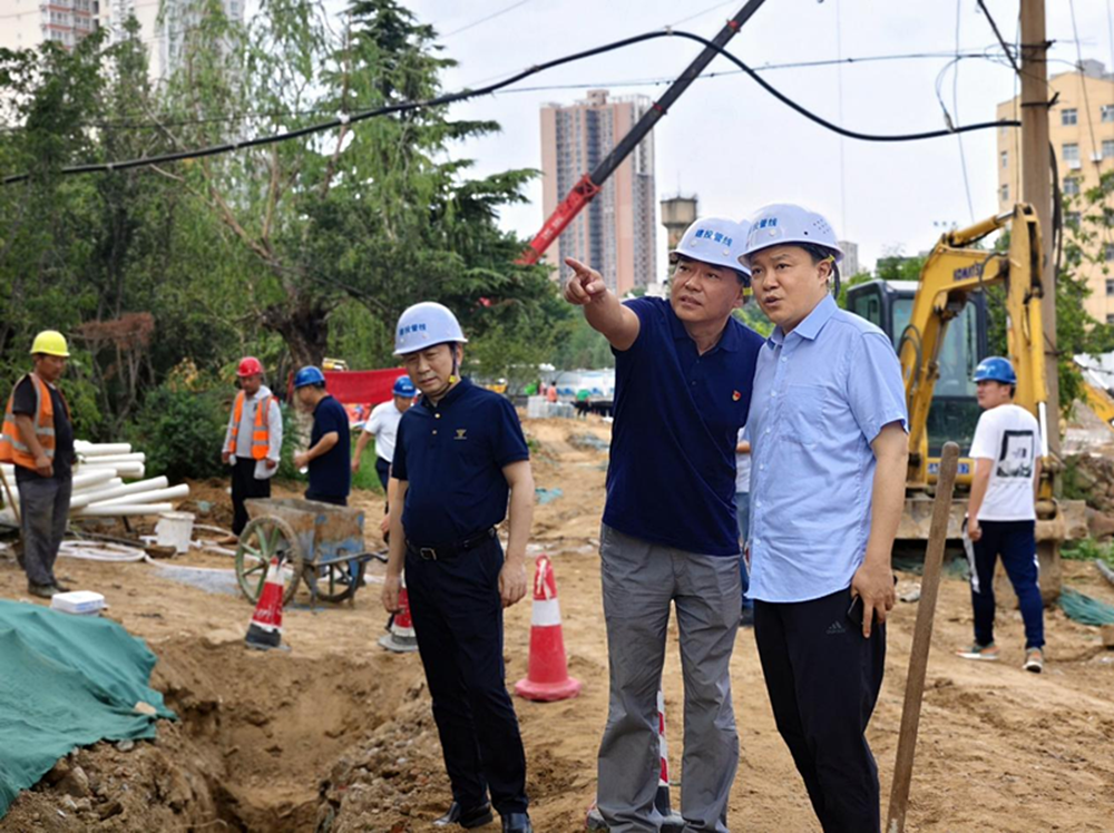 华体会在线平台-华体会在线官网
副总经理张岩到郑州建投通讯管线有限公司开展安全生产检查